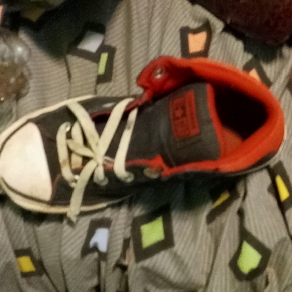 Stuff - Picture 5 of 6